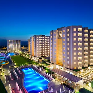 מלון Grand Park Lara ****
